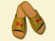 pantoufles régionales produits chaussures orthopédiques cuir véritable Pologne