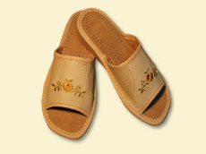 pantoufles régionales produits chaussures orthopédiques cuir véritable Pologne