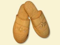 pantoufles régionales produits chaussures orthopédiques cuir véritable Pologne